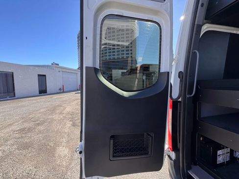 Used 2021 Mercedes-Benz Sprinter 2500 image 20