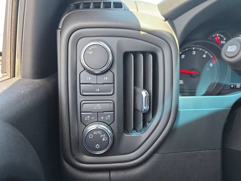 Used 2024 GMC Sierra 2500 Pro w/ Convenience Package AWD/4WD image 24