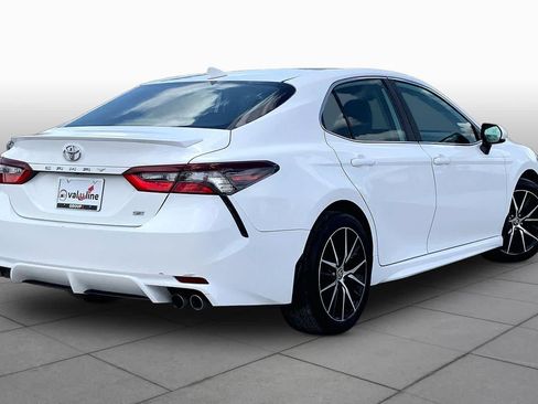 Used 2021 Toyota Camry SE FWD image 13