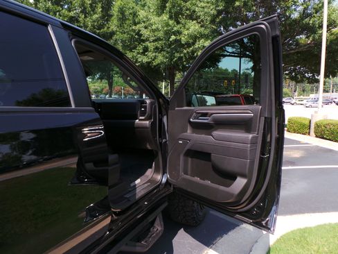 Used 2025 Chevrolet Silverado 1500 RST w/ Dark Appearance Package AWD/4WD image 42