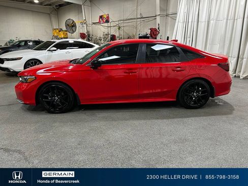 Used 2025 Honda Civic Sport image 5