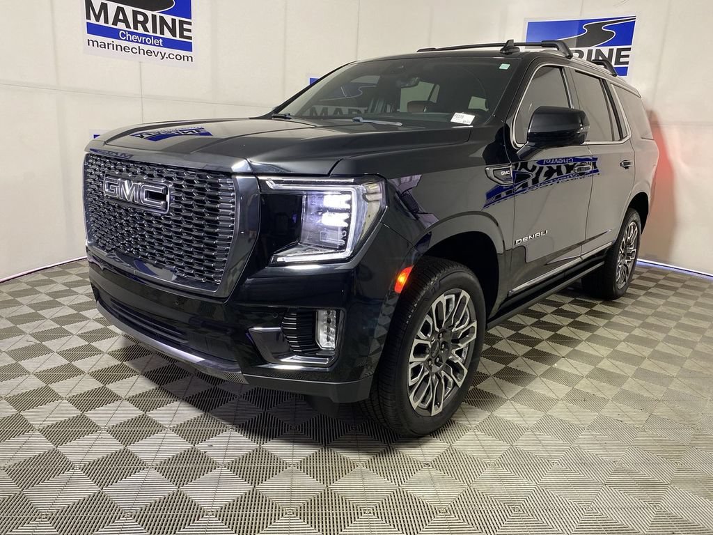 Used 2024 GMC Yukon Denali Ultimate AWD/4WD image 11