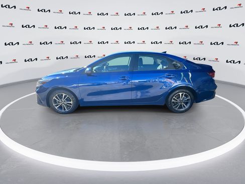 Used 2023 Kia Forte LXS w/ LXS Technology Package image 5