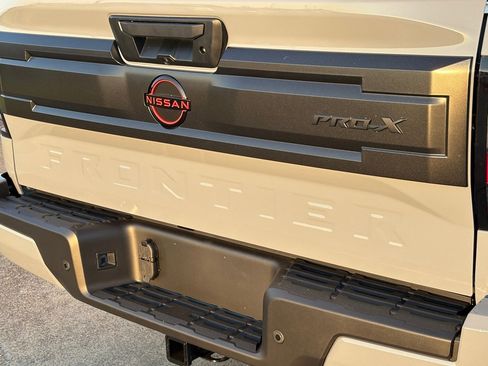 New 2026 Nissan Frontier Pro-X w/ Pro-X Convenience Package image 8