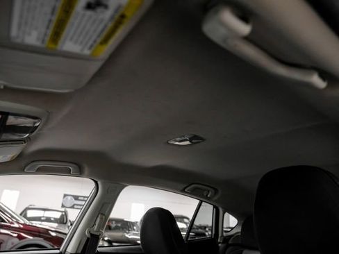 Used 2020 Subaru Crosstrek 2.0i Premium image 33