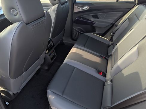 New 2026 Volkswagen ID.4 Pro S Plus image 6