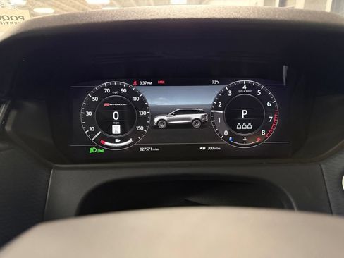 Used 2019 Land Rover Range Rover Velar R-Dynamic SE AWD/4WD image 10