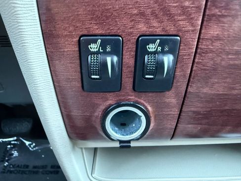 Used 2014 Toyota Sienna XLE AWD/4WD image 35