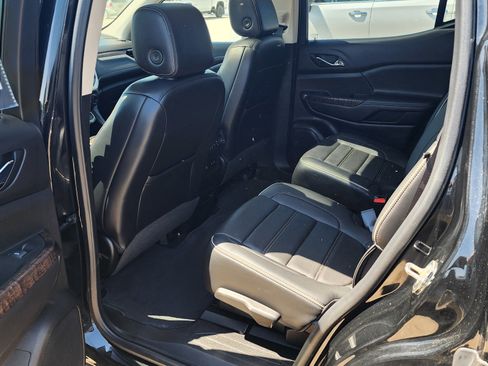 Used 2023 GMC Acadia Denali w/ Denali Technology Package AWD/4WD image 7