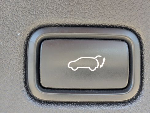 Used 2016 Kia Sorento SX w/ SXL Technology Package image 14