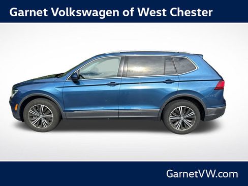 Used 2018 Volkswagen Tiguan SEL w/ 3rd Row Seat Package AWD/4WD image 2