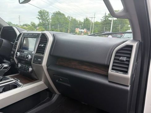 Used 2020 Ford F150 Lariat w/ Equipment Group 502A Luxury AWD/4WD image 23