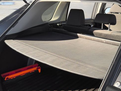 Used 2019 Toyota RAV4 LE w/ Carpet Mat Package image 30