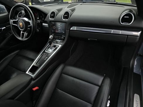 Used 2017 Porsche 718 Cayman image 17