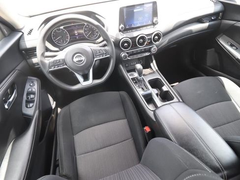 Used 2024 Nissan Sentra SV FWD image 6
