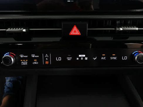 New 2026 Kia Sportage LX FWD image 21