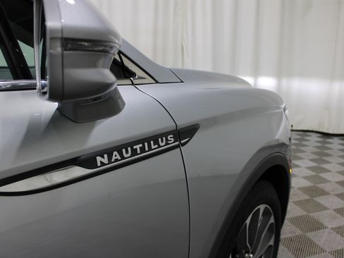Used 2023 Lincoln Nautilus Reserve w/ Equipment Group 201A AWD/4WD image 29
