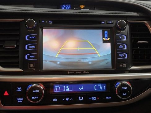 Used 2017 Toyota Highlander Limited image 20