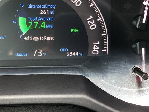 Used 2025 Toyota RAV4 XLE Premium image 3