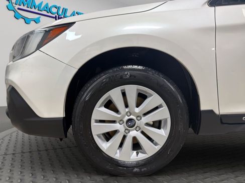 Used 2019 Subaru Outback 2.5i AWD/4WD image 26