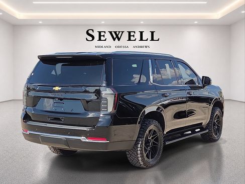 Used 2026 Chevrolet Tahoe LT w/ Comfort Package AWD/4WD image 4