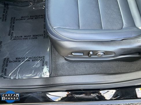 Used 2022 Chevrolet Bolt EUV LT w/ Convenience Package image 14