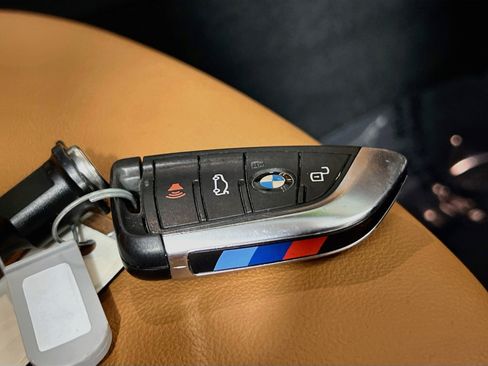 Used 2022 BMW 330e w/ M Sport Package RWD image 36