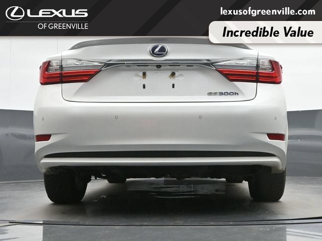 Used 2017 Lexus ES 300h w/ Luxury Package FWD image 40