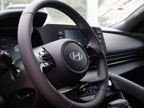 New 2025 Hyundai Elantra Sport image 25