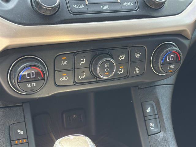 Used 2019 GMC Acadia Denali w/ Technology Package FWD image 27