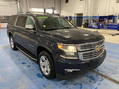 Used 2018 Chevrolet Suburban Premier image 1