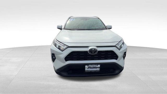 Used 2022 Toyota RAV4 XLE Premium AWD/4WD image 9