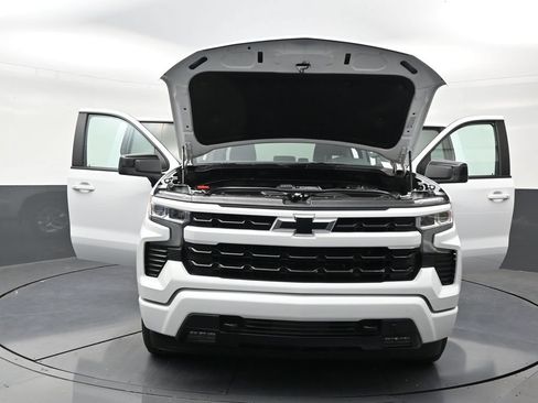Used 2023 Chevrolet Silverado 1500 RST RWD image 30