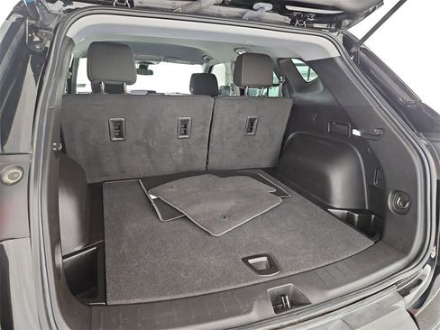 Used 2024 Chevrolet Blazer LT image 31