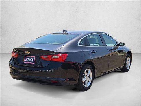 Used 2022 Chevrolet Malibu LS FWD image 5