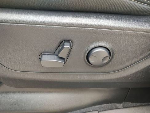 Used 2025 RAM 1500 Lone Star RWD image 27