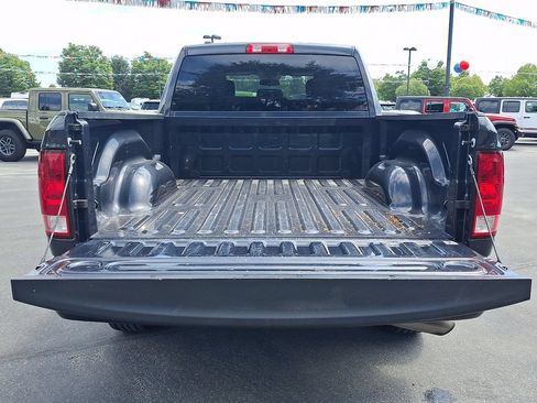 Used 2019 RAM 1500 Express AWD/4WD image 26