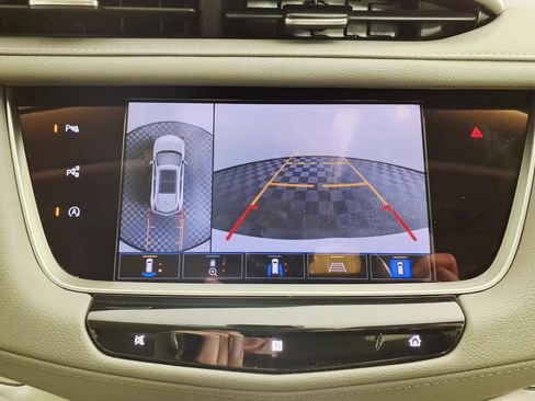 Used 2021 Cadillac XT5 Premium Luxury FWD image 19