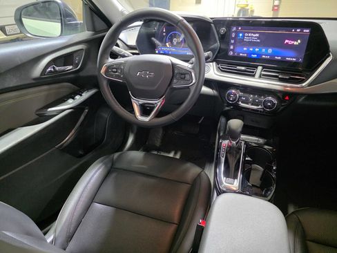 Used 2025 Chevrolet Trax ACTIV w/ Driver Confidence Package FWD image 15