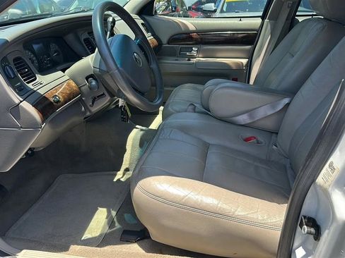 Used 2011 Mercury Grand Marquis LS RWD image 22