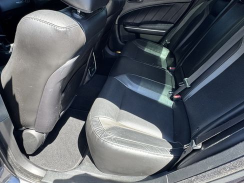 Used 2022 Dodge Charger SXT w/ Plus Group RWD image 23