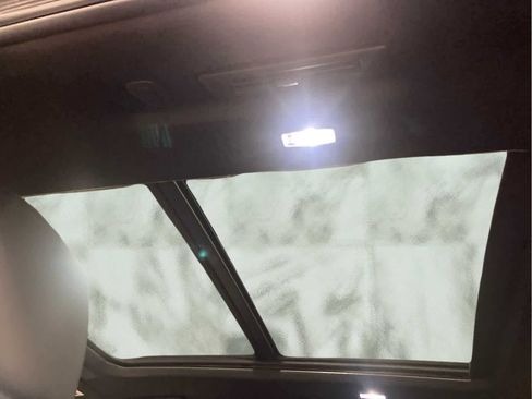 Used 2022 Cadillac Escalade ESV Sport w/ Touring Package image 21