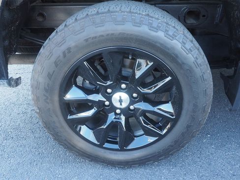 Used 2021 Chevrolet Silverado 1500 RST image 24