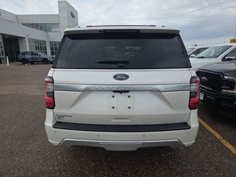 Used 2019 Ford Expedition Platinum AWD/4WD image 4