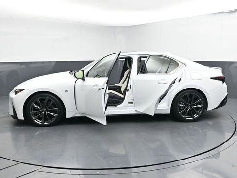 Used 2022 Lexus IS 350 F Sport image 41
