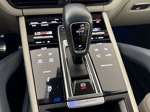 Used 2019 Porsche Cayenne S AWD/4WD image 17