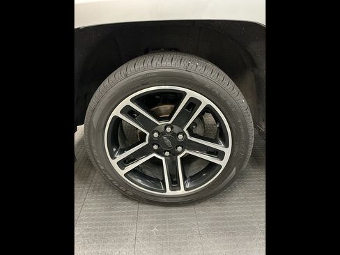 Used 2017 Chevrolet Silverado 1500 LTZ w/ LTZ Plus Package AWD/4WD image 38