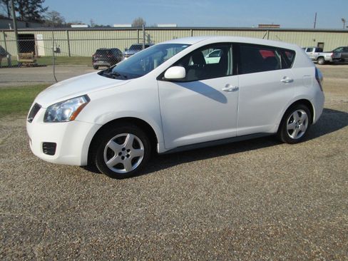 Used 2009 Pontiac Vibe image 2