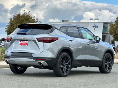 New 2025 Chevrolet Blazer LT w/ Driver Confidence Package image 4