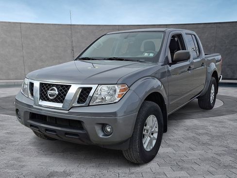 Used 2020 Nissan Frontier SV image 4
